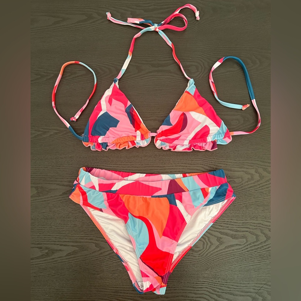 Colorful Abstract Bikini Set - Picture 2 of 9